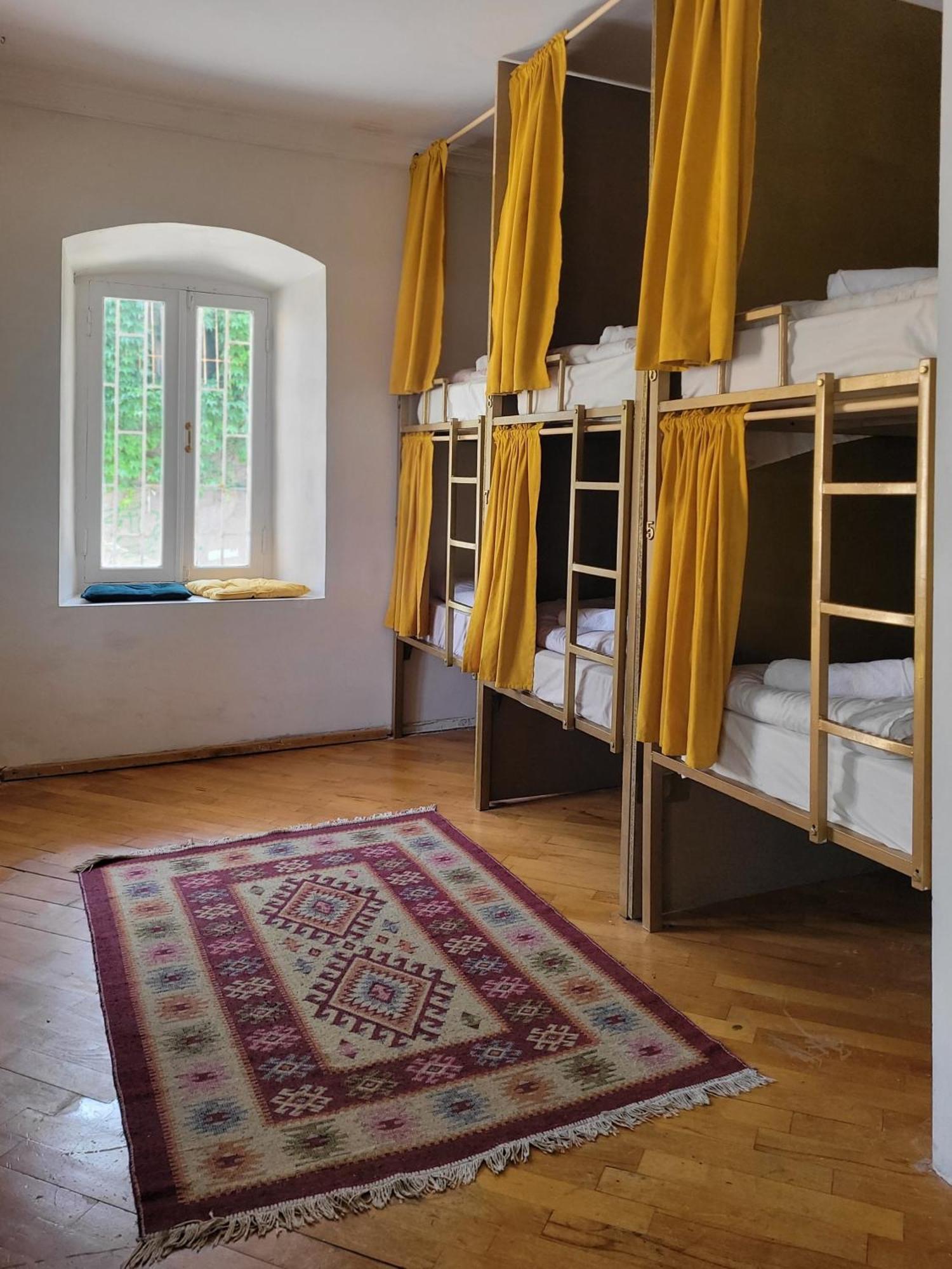 Friends Hostel Tbilisi Buitenkant foto